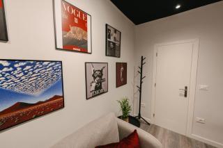 The Gallery Flat in the Core of Tirana - 3