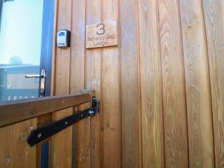 Dovestone Luxury Lodges sleeps 4 - pets welcome - 6