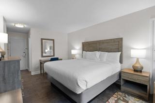 King Bed Close to Beach Resort View - 8