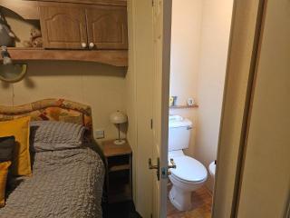 Cozy Caravan Broadmoor - 5