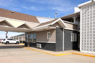 Circle S Motel Cozad I-80 - 1