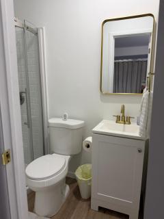 Private minimalist studio with patio and parking - 7