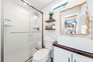 Tiny Home by the Sea: Beach Lover’s Dream - 5