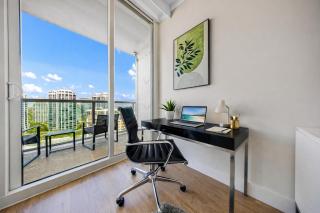 Luxury King Suite, Heart of Coconut Grove - 8
