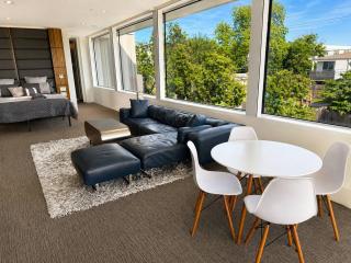 Upstairs Space - 5