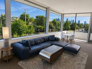 Upstairs Space - 4