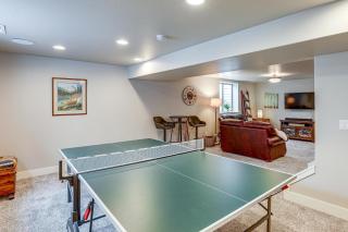 Next to Public Golf Course! Kalispell Townhome - 9