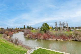 Next to Public Golf Course! Kalispell Townhome - 8