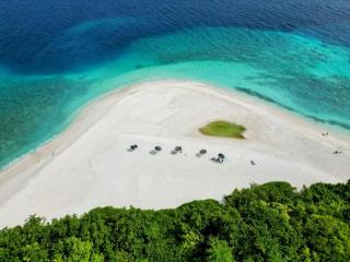 Ukulhas Villa Hotel & Spa - 2