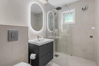 GT43-101 - Mountain View 2BR with Balcony - 1