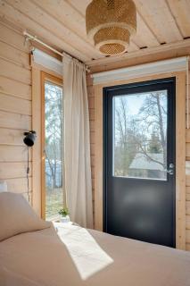 Remote Lakeside Mökki | Wood Sauna & Forest Views - 2