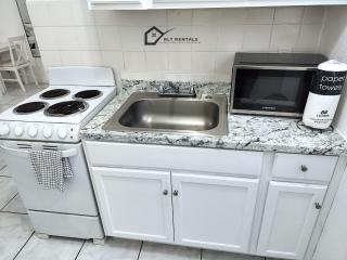 Modern studio in a prime location 112-1 - 4