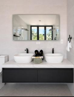 Luxury Villa Pool Sauna Gym Beach Access - 7