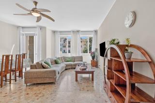 Riva Dante Apartment - Happy Rentals - 9