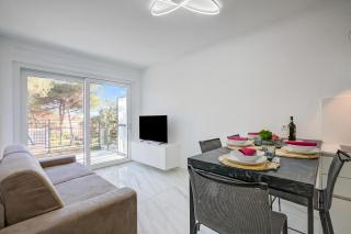 Beachy Vibes- 900m from the beach - Happy Rentals - 4