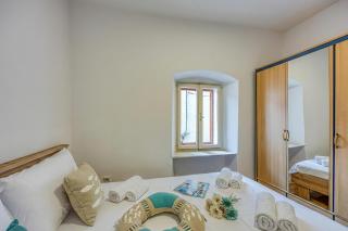Old Bay Leave Town Apartment - Happy Rentals - 3
