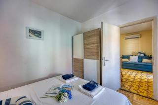 Old Bay Leave Town Apartment - Happy Rentals - 1