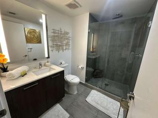Great Studio located in the middle of downtown Miami - 5
