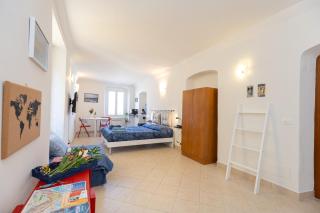 Ria Apartment - 3