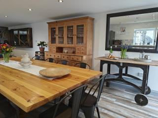 6 Bed in Holsworthy oc-s41430 - 1