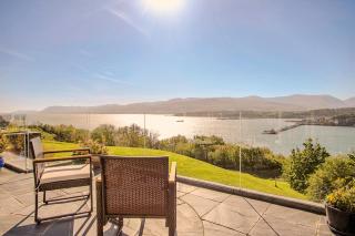 Seascape at coed y berclas, luxury accommodation with stunning sea view - 8