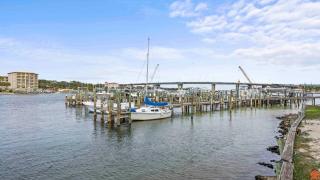Modern Okaloosa Island 2BR/2BA Gulf Retreat - 7