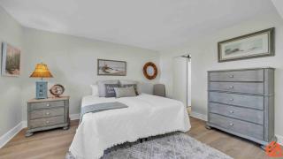Gulf Island Getaway: 2-BR Beach Condo - 5