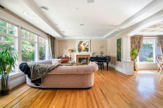 Luxury 5 Bed Cozy House in Shaughnessy - 5