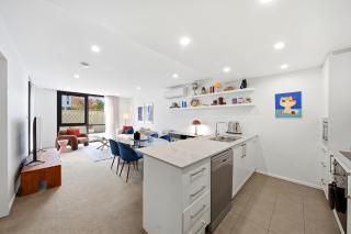Stylish 1-Bed Retreat in Braddon - 7