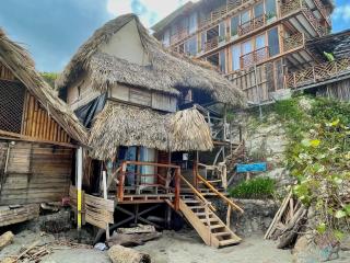 Monopoint - Beach hut near Tayrona Park - 7