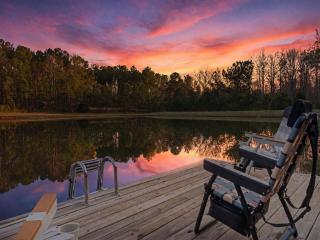 Firefly Farms Game Barn-Pets-Hot tub-Lake - 7