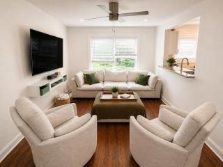 Plaza Townhome - 9