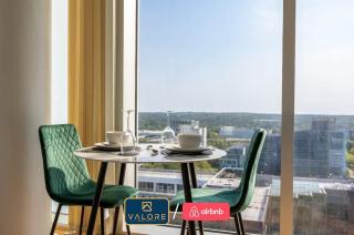 Stunning 1-bed, Central MK, Free Parking, Smart TV By Valore Property Services - 4