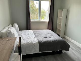 Modern Queen St Duplex - 8