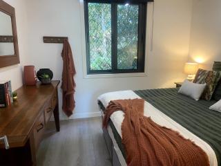 Sunset Ridge - King Bed Cabin & Breakfast Basket - 3