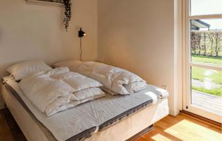 4 Bedroom Pet Friendly Home In Grenaa - 1