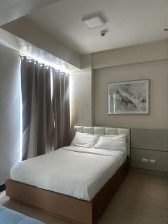 Executive Studio in Mactan Newtown - 4
