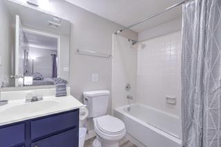The Desert Modern Near Strip Sleeps 6 - 2