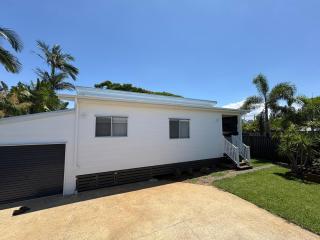 Seaside Granny Flat in North Brisbane - 2