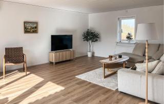 5 Bedroom Awesome Home In Löttorp - 8