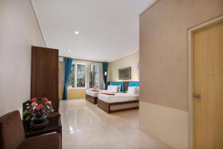 Royal Hotel and Villas Trawas - 9