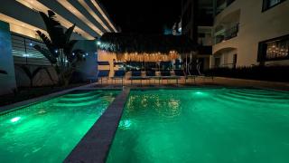 Cana Life Breeze Los Corales Beach Residences A4 - 6