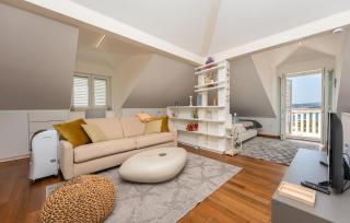 Beautiful Apartment In Biograd - 5