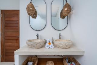 Villa Camille - Private 1BR Oasis with Pool in Nyanyi Beach - 4
