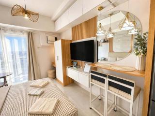 Casa Amalia T1003 by Casa Mira Mandaue Tower 3 - Mandaue City - 7