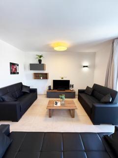 Luxury Spacious Flat Premium Comfort - 5