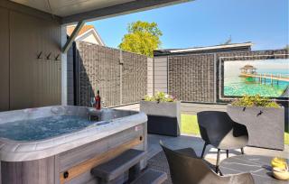 Lovely Home In Stavenisse With Outdoor Swimming Pool - 9