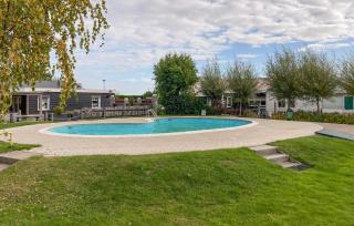 Lovely Home In Stavenisse With Outdoor Swimming Pool - 8