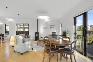 Small Sustainable House - Christchurch - 6