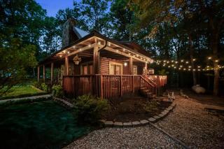 Private Luxury Cabin with Hot Tub, Fire Pit & Sauna - 6